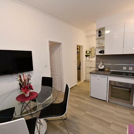 Apartment Cecilija Синь Экстерьер фото