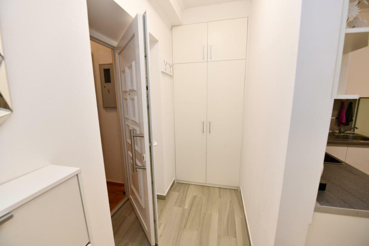 Apartment Cecilija Синь Экстерьер фото