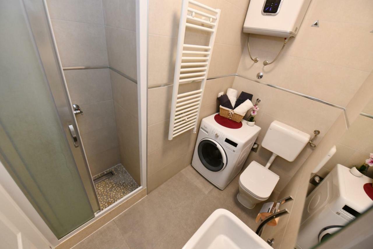 Apartment Cecilija Синь Экстерьер фото